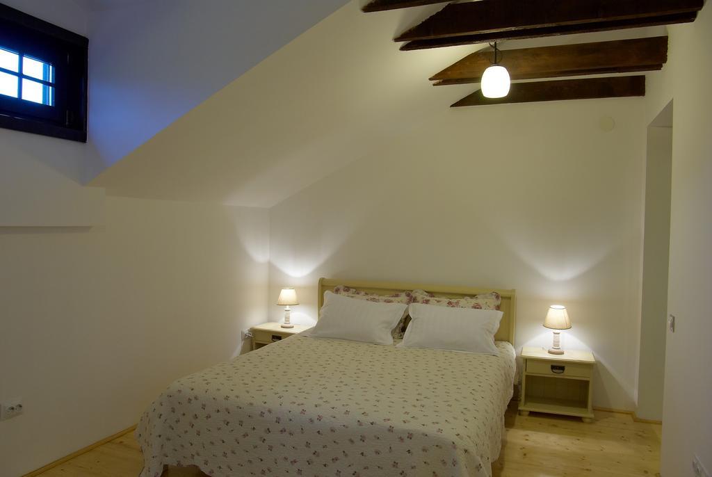 Casuta Cu Prieteni Cornu de Jos Room photo